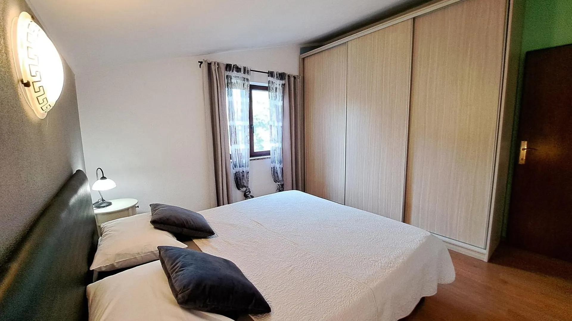 Apartments With A Parking Space Fiorini, Novigrad - 6926  Brtonigla