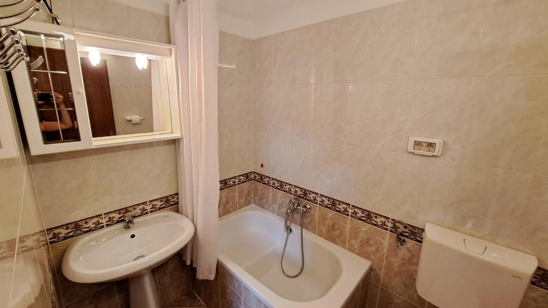 Apartments With A Parking Space Fiorini, Novigrad - 6926 Croatia