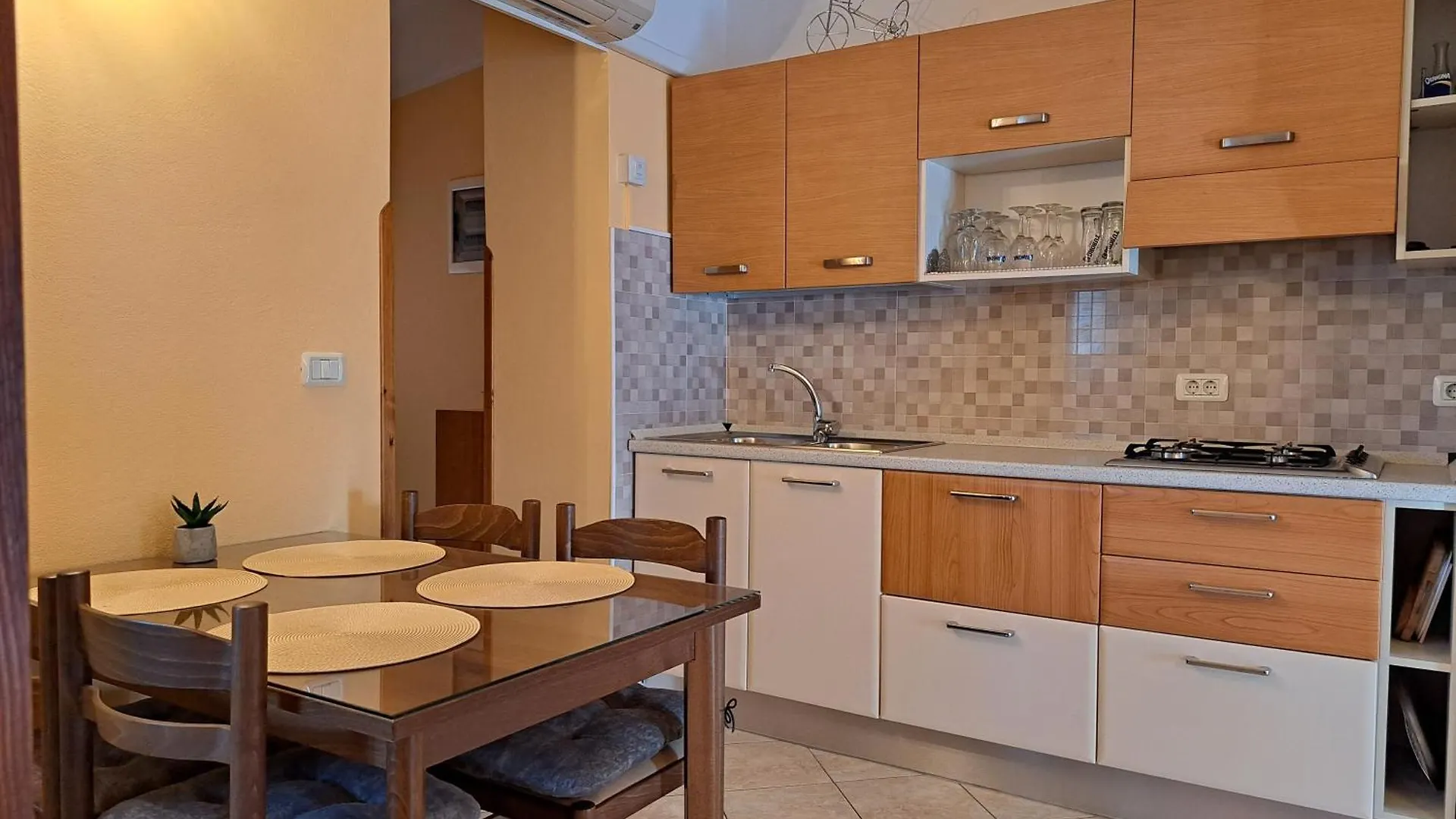 Apartments With A Parking Space Fiorini, Novigrad - 6926 Brtonigla
